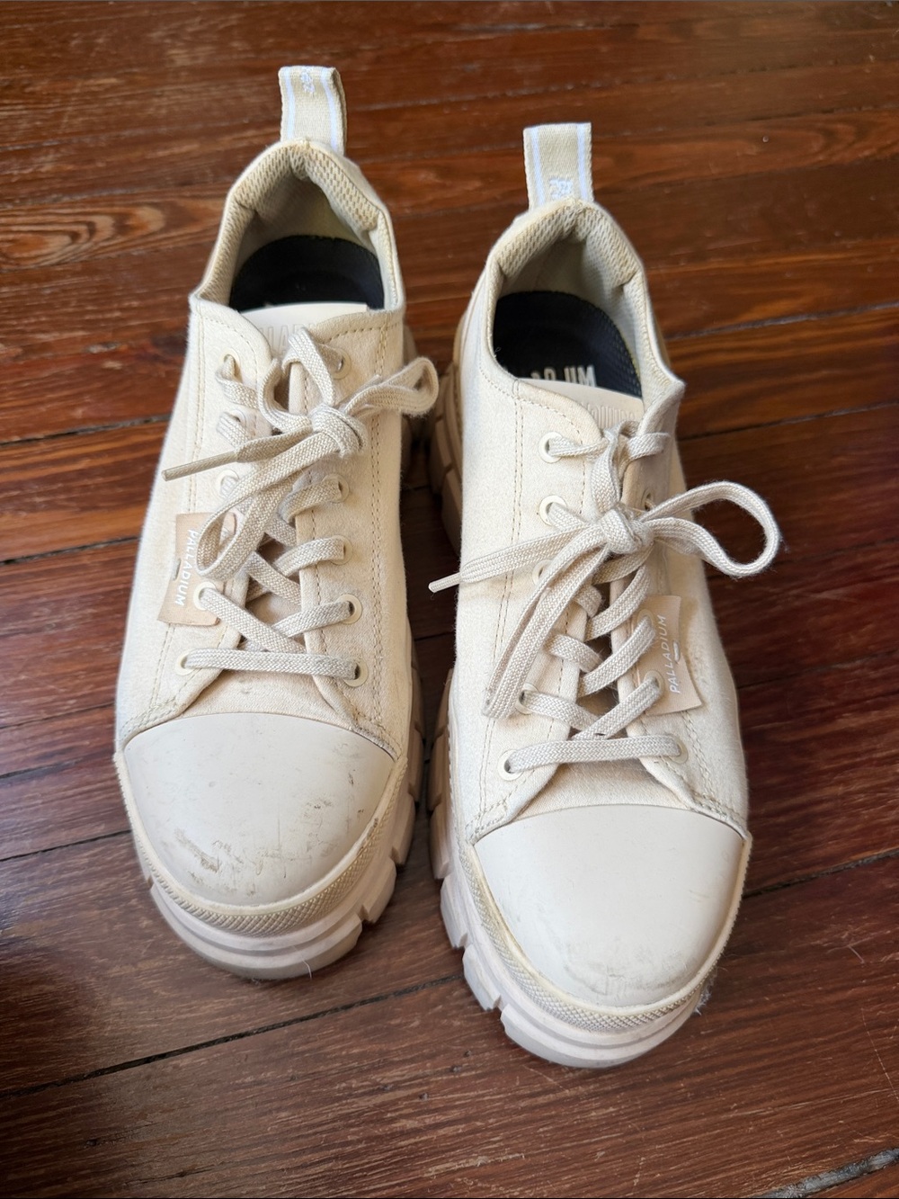 Palladium Revolt sneakers